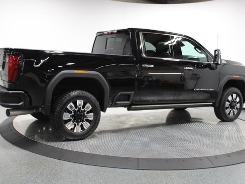 New 2026 GMC Sierra 2500 Denali w/ Denali Reserve Package image 12