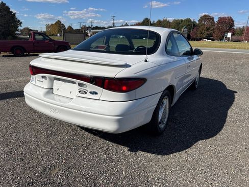 Used 2000 Ford Escort image 8