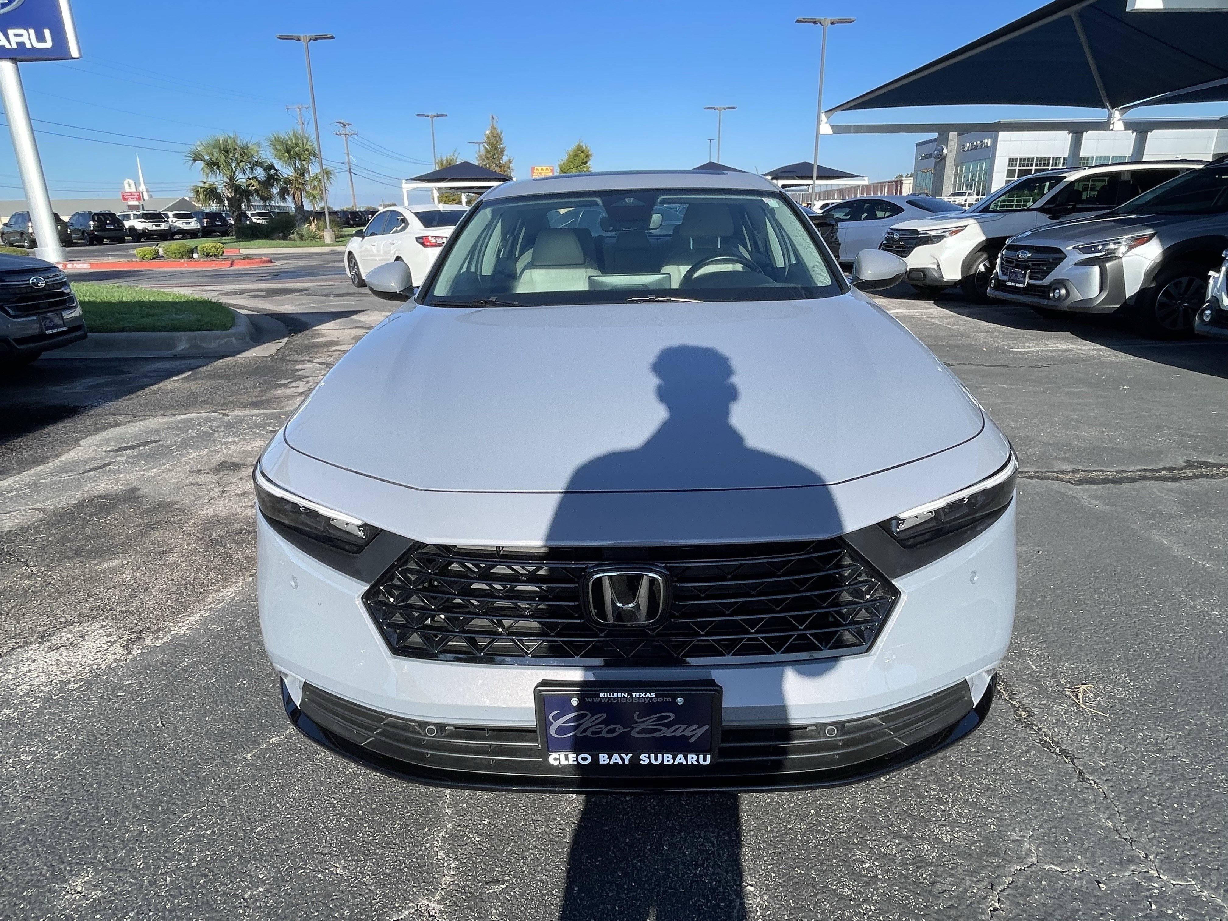 Used 2025 Honda Accord EX-L image 2