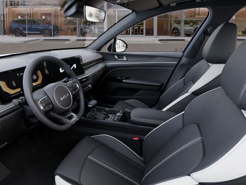 New 2025 Kia K5 GT-Line w/ GT-Line Premium Package FWD image 17