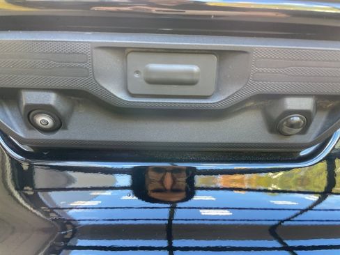 Used 2022 Chevrolet Silverado 1500 Custom image 7