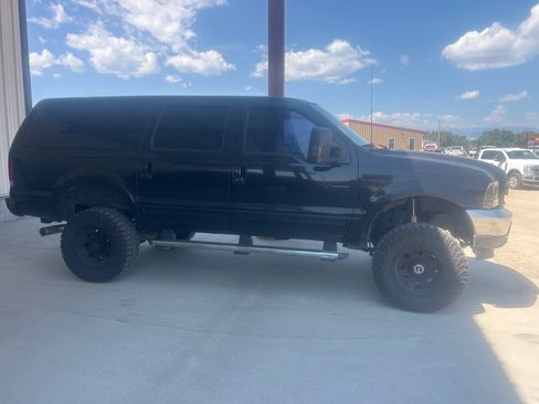 Used 2000 Ford Excursion Limited AWD/4WD image 1