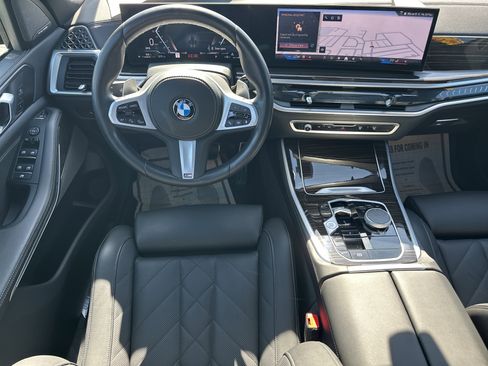 Used 2025 BMW X5 sDrive40i w/ M Sport Package RWD image 23