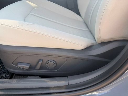 Used 2025 Hyundai Sonata SEL AWD/4WD image 12