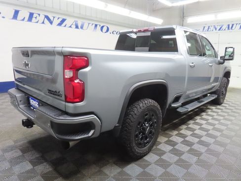 Used 2024 Chevrolet Silverado 2500 High Country AWD/4WD image 5