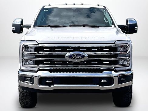 Used 2024 Ford F250 Lariat w/ Chrome Package image 2