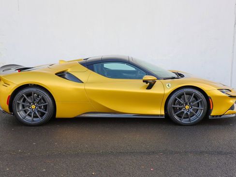 Certified 2023 Ferrari SF90 Spider image 38