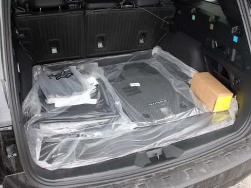 New 2026 Subaru Outback Premium AWD/4WD image 9