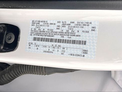 Used 2025 Ford F150 Raptor AWD/4WD image 32