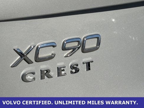 Certified 2025 Volvo XC90 B6 Plus image 8