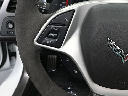 Used 2018 Chevrolet Corvette Z06 RWD image 30