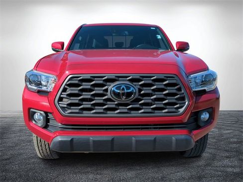 Used 2022 Toyota Tacoma TRD Off-Road w/ Technology Package image 9