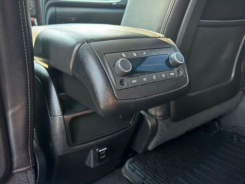 Used 2015 Chevrolet Traverse LT w/ LPO, 'HIT The Road' Package image 16