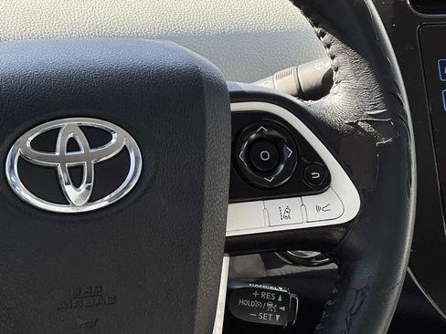 Used 2017 Toyota Prius Prime Plus w/ Carpet Mat Package image 10