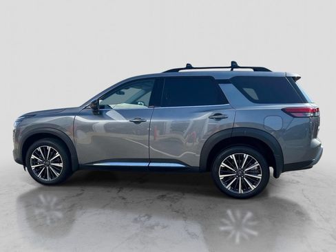 New 2026 Nissan Pathfinder Platinum AWD/4WD image 2