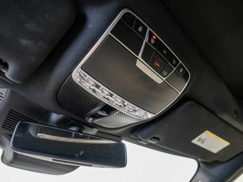 Used 2019 Mercedes-Benz S 560 4MATIC Sedan image 28