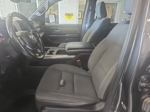 Used 2021 RAM 1500 Big Horn image 10
