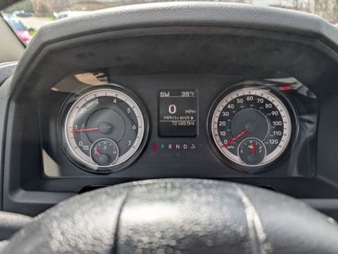 Used 2018 RAM 1500 Express AWD/4WD image 20
