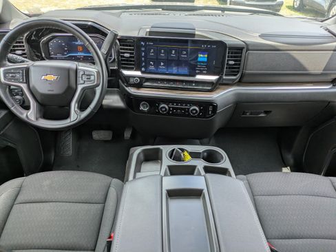 Used 2023 Chevrolet Silverado 1500 LT AWD/4WD image 14