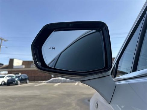 Certified 2022 Cadillac XT5 Premium Luxury image 13