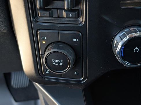 New 2026 Ford F250 Lariat w/ Lariat Premium Package image 18