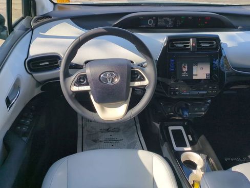 Used 2017 Toyota Prius Four Touring image 15