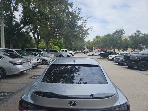 Used 2022 Lexus IS 350 F Sport w/ Navigation Package RWD image 11