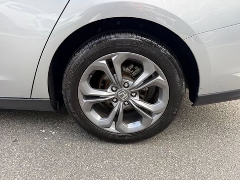 Used 2024 Honda Accord EX image 10