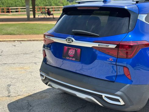 Used 2021 Kia Seltos S FWD image 9