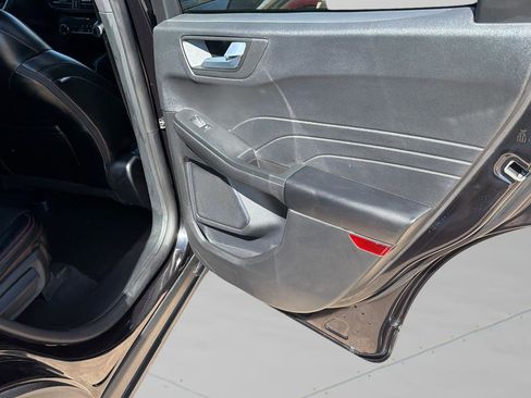 Used 2025 Ford Escape ST-Line image 12