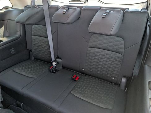 Used 2023 Nissan Pathfinder SV FWD image 14