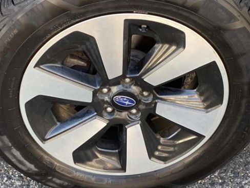 Used 2018 Subaru Forester 2.5i Premium image 11