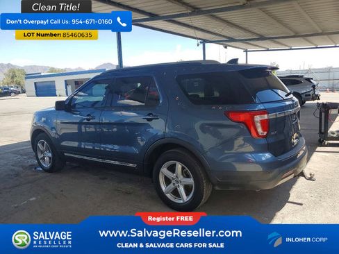 Used 2019 Ford Explorer XLT FWD image 3