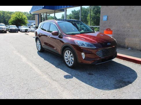 Used 2021 Ford Escape Titanium w/ Titanium Elite Package FWD image 1