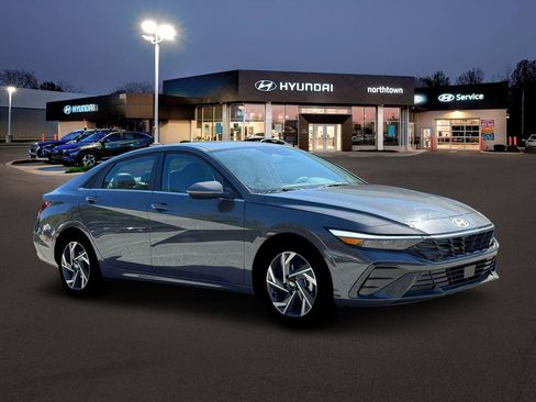 New 2026 Hyundai Elantra Limited w/ Cargo Package image 10