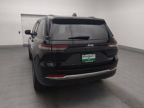 Used 2023 Jeep Grand Cherokee Laredo RWD image 6