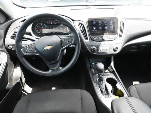 Used 2024 Chevrolet Malibu LT FWD image 19