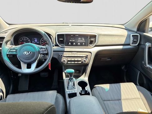 Used 2022 Kia Sportage LX AWD/4WD image 15