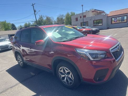 Used 2021 Subaru Forester Premium w/ Popular Package #1 AWD/4WD image 8