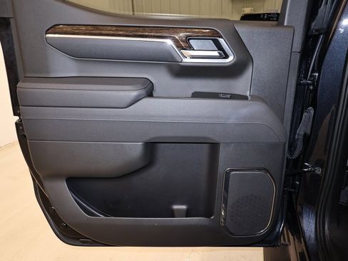 Used 2025 GMC Sierra 1500 Elevation w/ Elevation Premium Package image 14