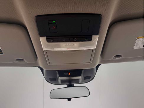 Used 2023 Nissan Rogue SV FWD image 19