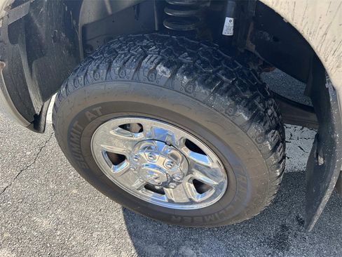 Used 2016 RAM 3500 Tradesman w/ Chrome Appearance Group image 22