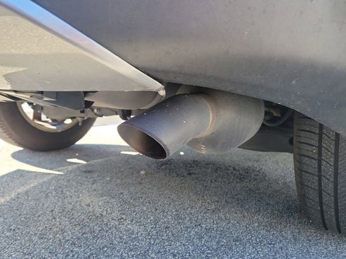 Used 2017 Toyota RAV4 XLE image 14