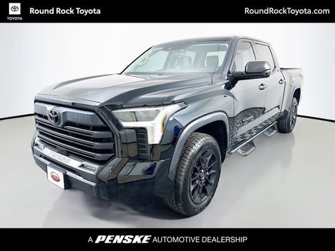 Used 2022 Toyota Tundra SR5 w/ SR5 Convenience Package image 1