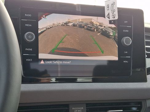 New 2026 Volkswagen Jetta SE FWD image 14