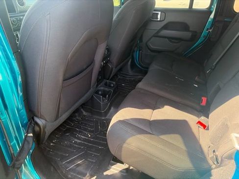 Used 2020 Jeep Wrangler Unlimited Sahara AWD/4WD image 10