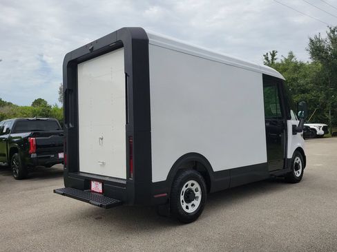 Used 2024 Chevrolet Brightdrop 400 w/ Commercial Equipment Package AWD/4WD image 5