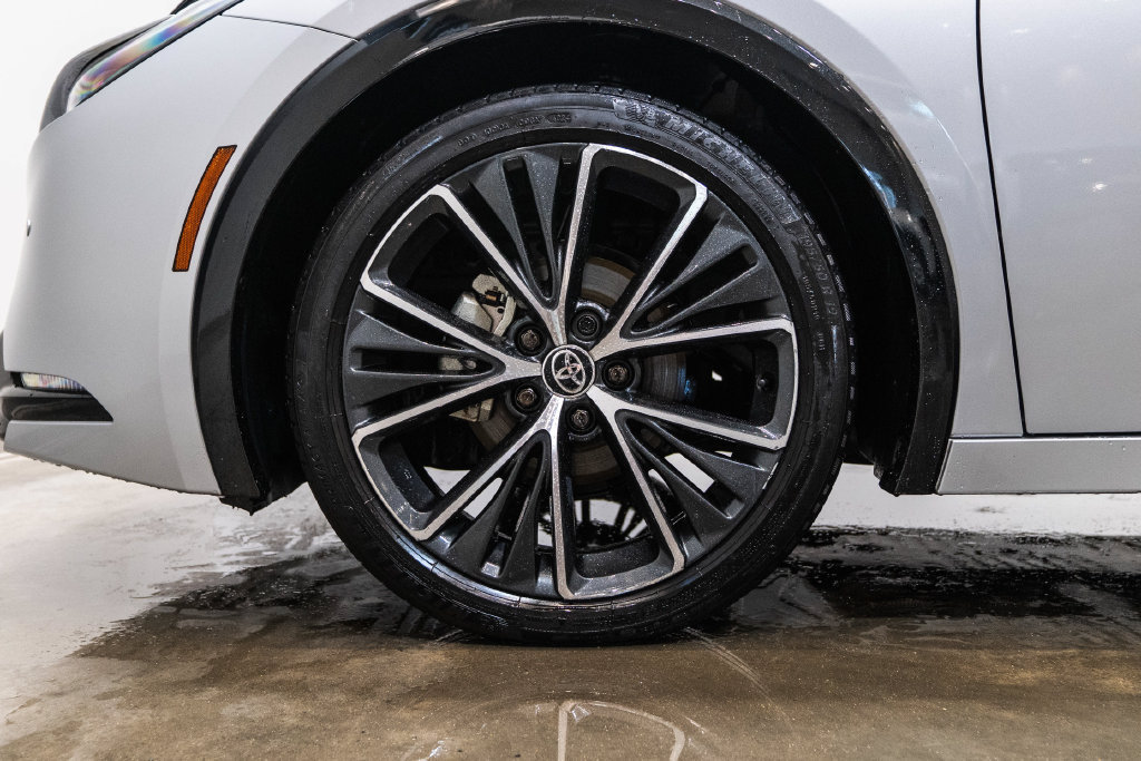 Certified 2025 Toyota Prius XLE FWD image 11