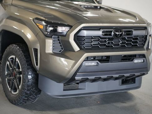 New 2026 Toyota Tacoma TRD Sport image 4