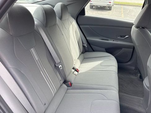 Used 2023 Hyundai Elantra SEL w/ Cargo Package FWD image 11